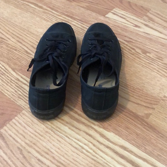 Converse - Picture 3 of 5